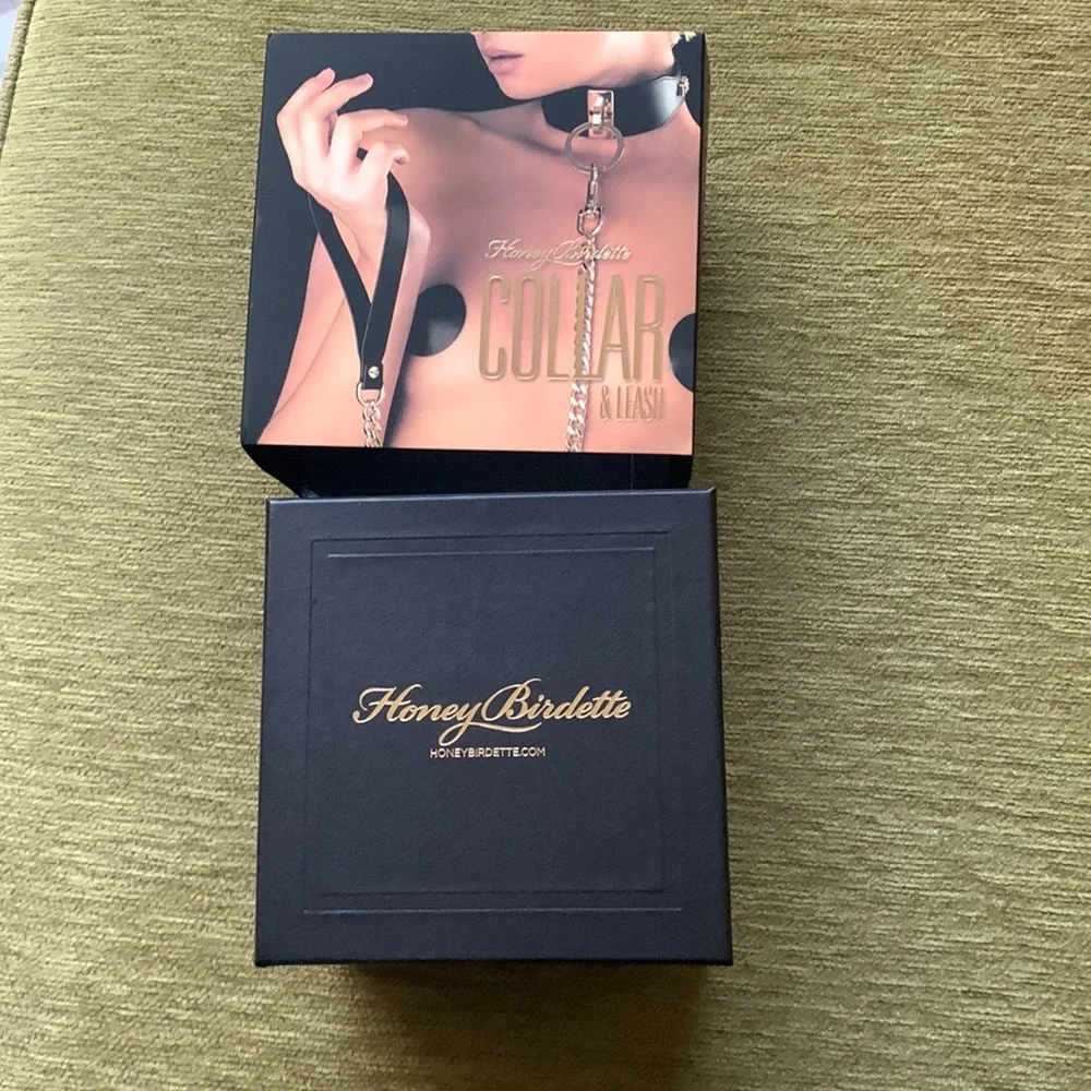 HONEY BIRDETTE 💋💋FASHION FETISH
LEATHER COLLAR - Picture 7 of 15